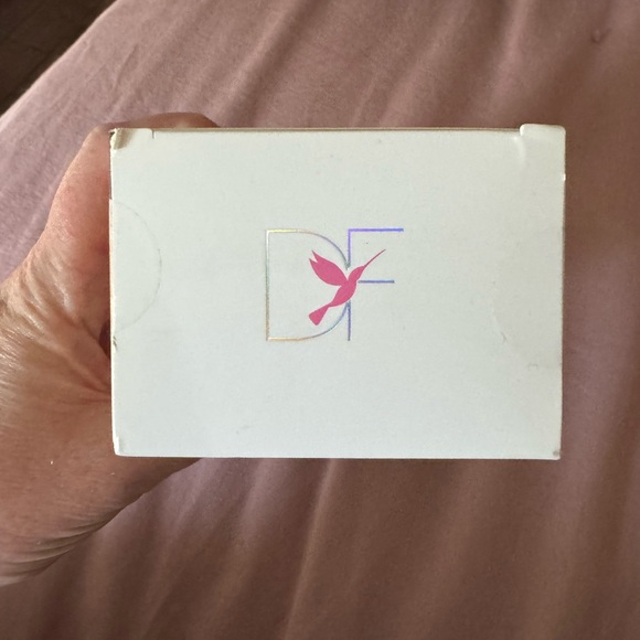 New Dermapore Pore Extractor & Serum Infuser - Dermaflash - Icy Pink - Picture 5 of 6